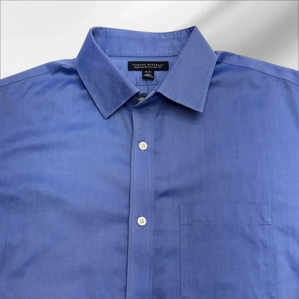 BANANA REPUBLIC Men’s 16 - 16.5 Blue Non Iron Dress Shirt